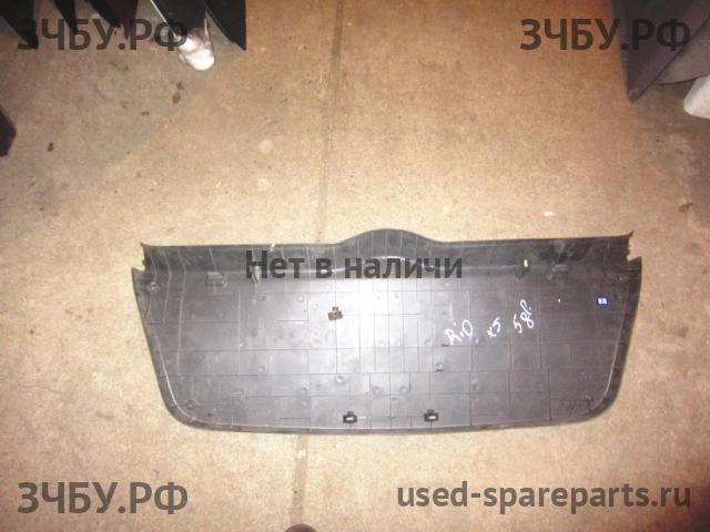 KIA Rio 2 Обшивка багажника