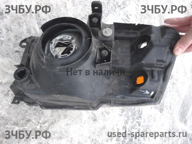 Mitsubishi Pajero/Montero 3 Фара правая