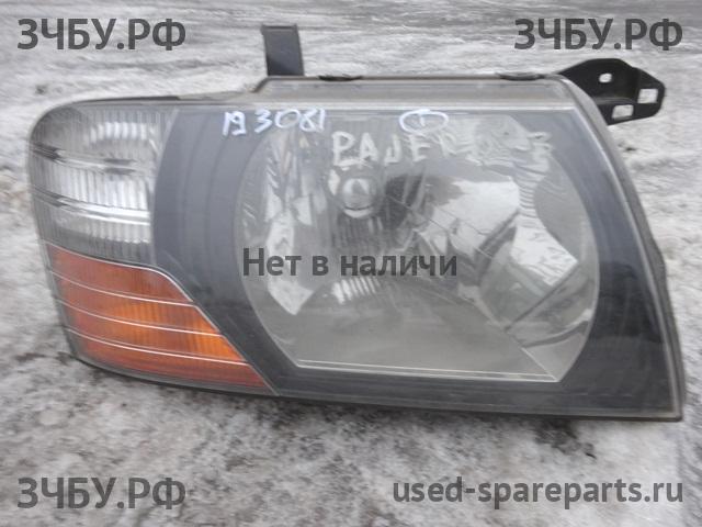 Mitsubishi Pajero/Montero 3 Фара правая