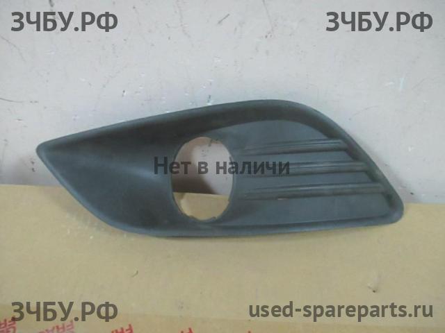 Ford Focus 2 (рестайлинг) Рамка противотуманной фары левой