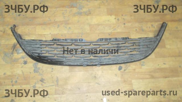 Opel Astra J Решетка в бампер