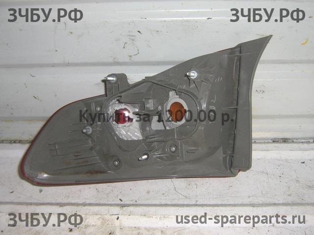 Toyota Corolla (E14 - E15) Фонарь левый