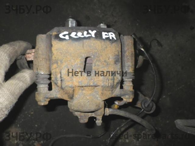 Geely MK Суппорт передний правый (в сборе со скобой)