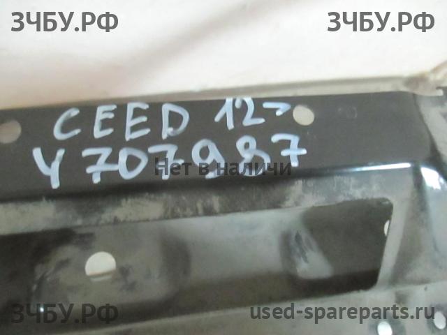 KIA Ceed 2 Панель передняя (телевизор)