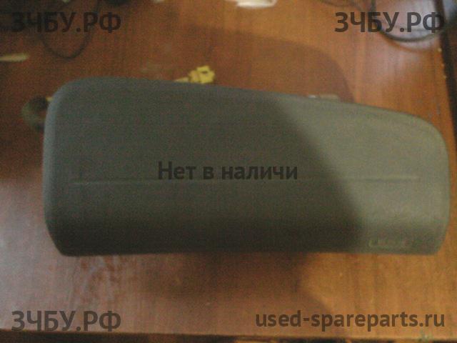Honda CR-V 1 Подушка безопасности водителя (в торпедо, колени)