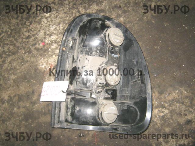 Chrysler Voyager/Caravan 3 Фонарь левый