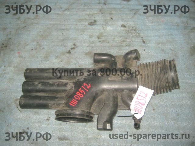 Land Rover Range Rover 3 (LM) Воздуховод радиатора