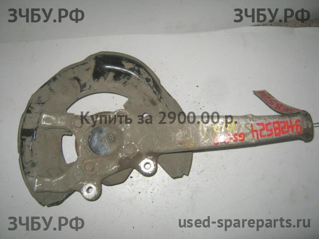 Lexus GS (3) 300/400/430 Кулак поворотный передний правый (со ступицей)