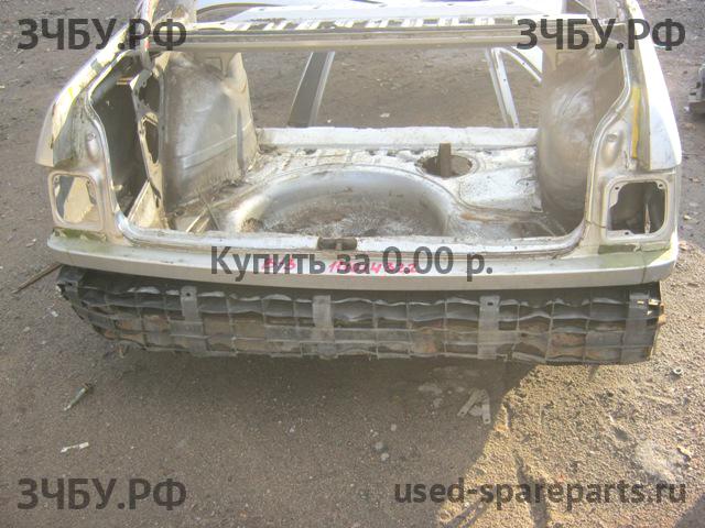 Volkswagen Passat B3 Панель задняя
