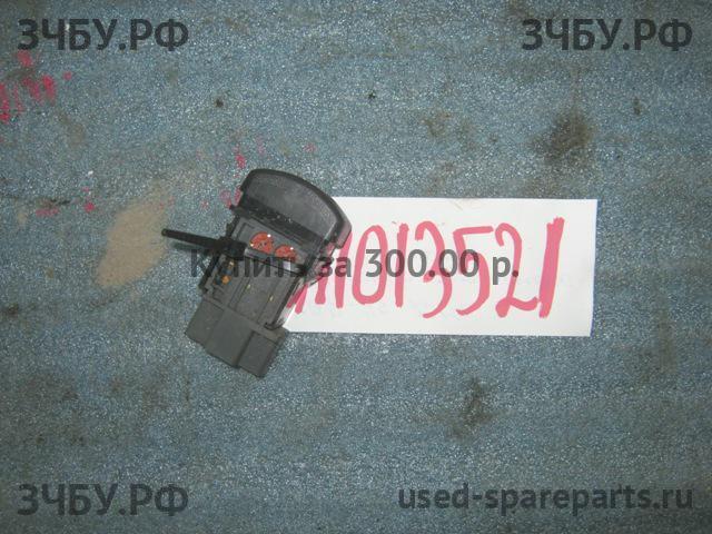 Isuzu NQR 75P Кнопка многофункциональная