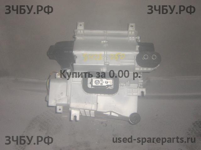 Mitsubishi Lancer 10 [CX/CY] Корпус отопителя (корпус печки)