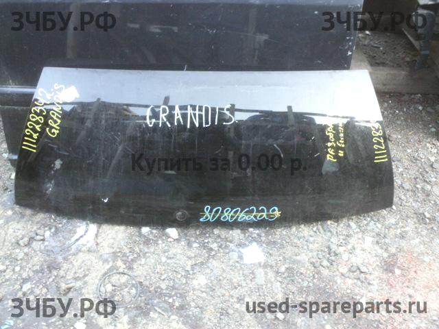 Mitsubishi Grandis (NA4W) Стекло заднее