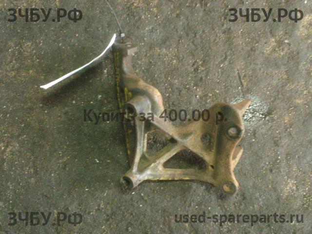 Mitsubishi Galant 6 (E3) Кронштейн компрессора кондиционера