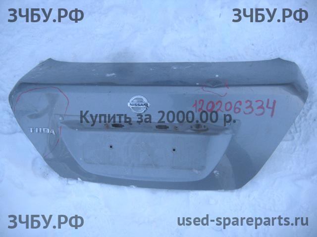 Nissan Tiida 1 Крышка багажника