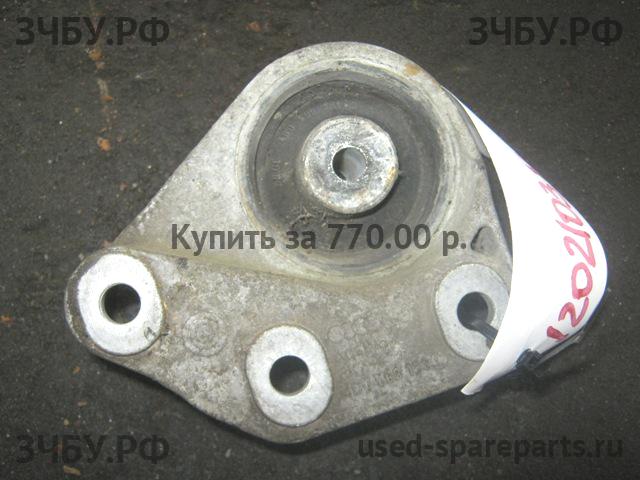 Audi A8 (1) [D2] Опора редуктора