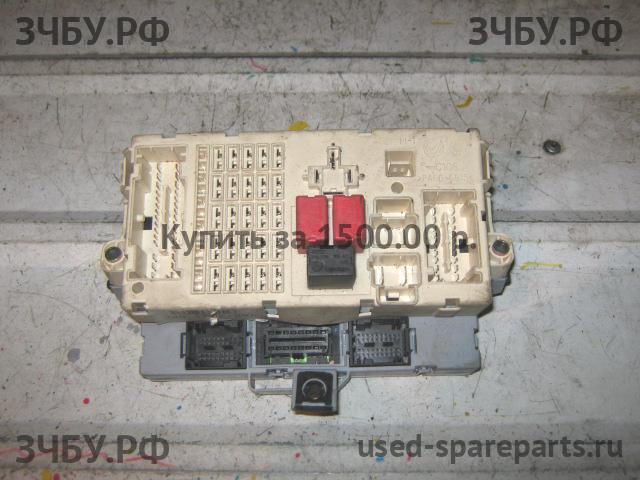 Fiat Punto [188] Блок предохранителей (в салон)