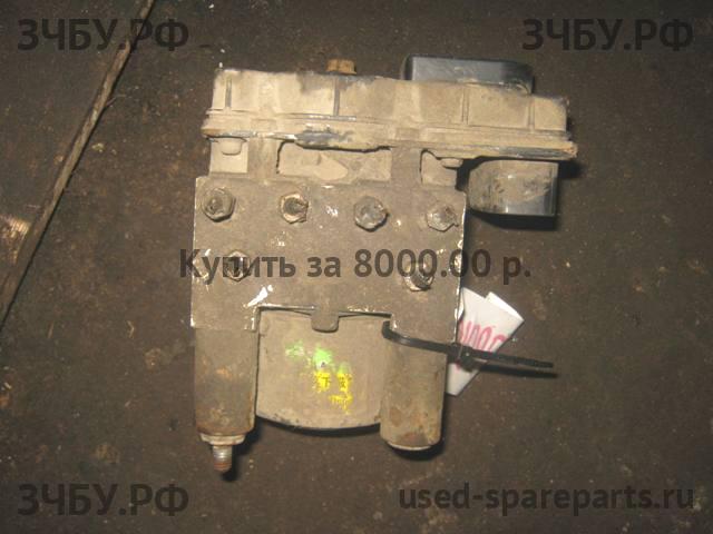 Isuzu NQR 71P Блок ABS (насос)