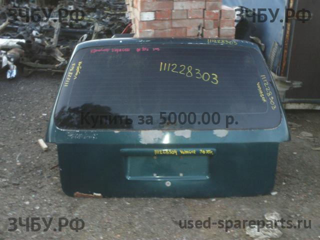 Chrysler Voyager/Caravan 2 Дверь багажника со стеклом