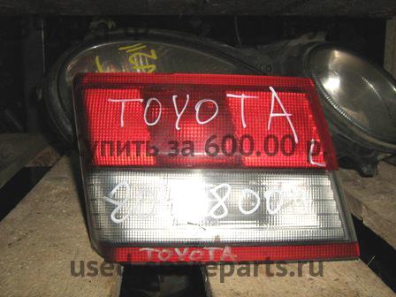 Toyota Carina.E (T190) Фонарь левый