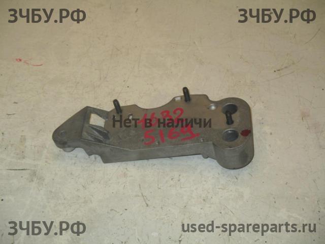 Volvo XC-90 (1) Кронштейн