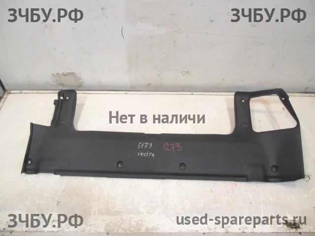 Opel Vectra B Накладка задней панели