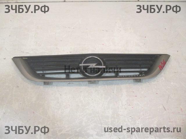 Opel Vectra B Решетка радиатора