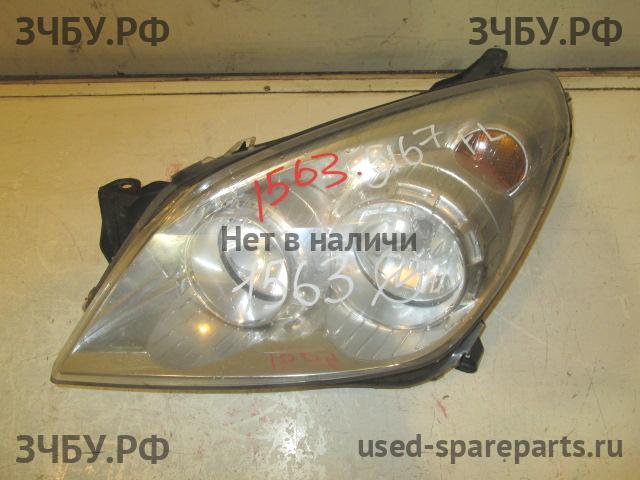 Opel Astra H Фара левая
