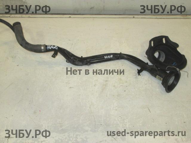 Ford Maverick 2 Горловина топливного бака