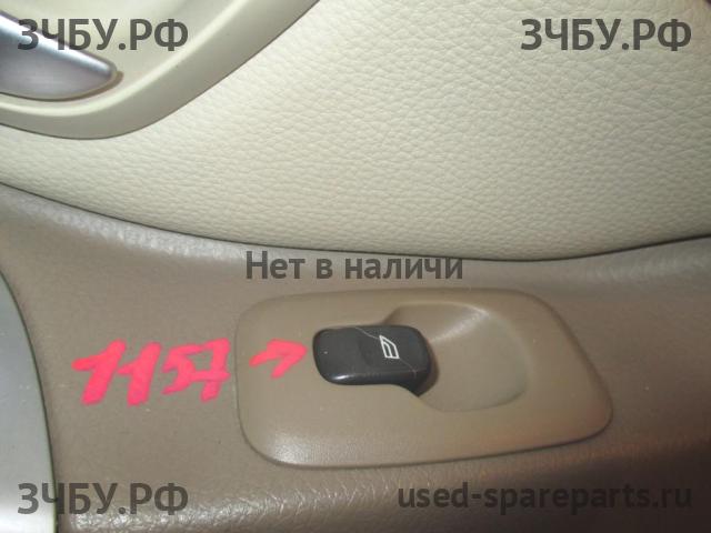 Volvo XC-90 (1) Кнопка стеклоподъемника