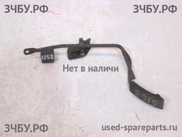 Ford Maverick 2 Педаль газа