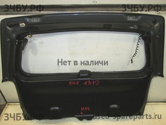 Ford Maverick 2 Обшивка двери багажника