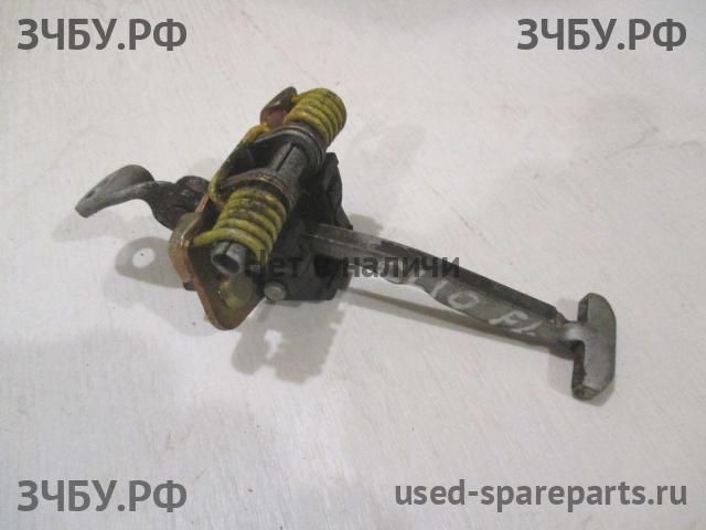 Renault Clio 2/Simbol 1 Ограничитель двери