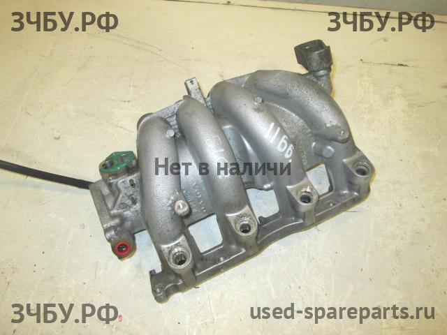 Volvo S40 (1) Коллектор впускной