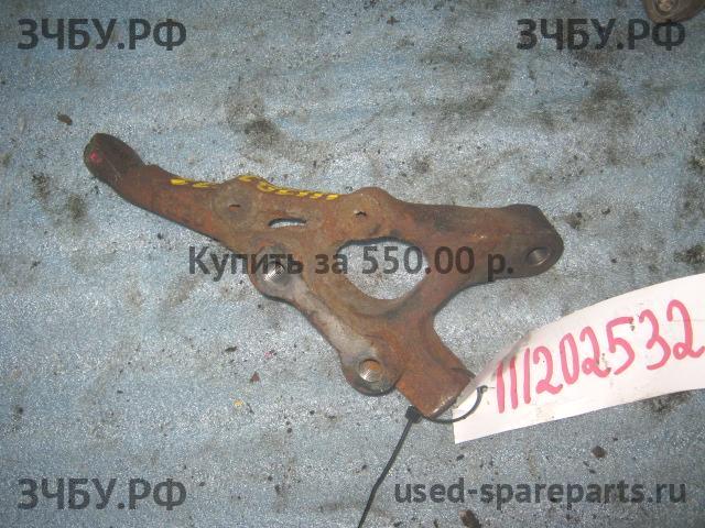 Nissan Primera P11 Кронштейн крепления ДВС