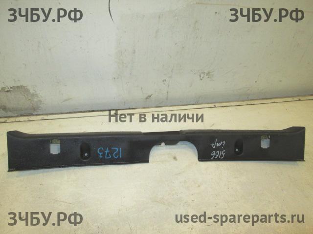 Subaru Impreza 3 (G12) Накладка задней панели