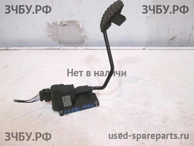 Fiat Albea Педаль газа