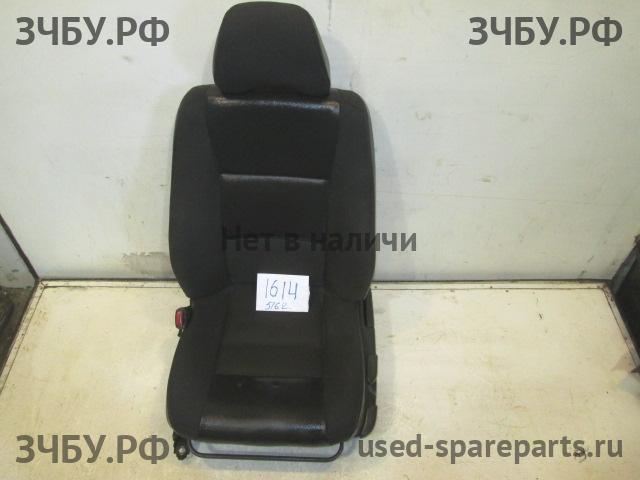 Volvo S40 (1) Сиденье