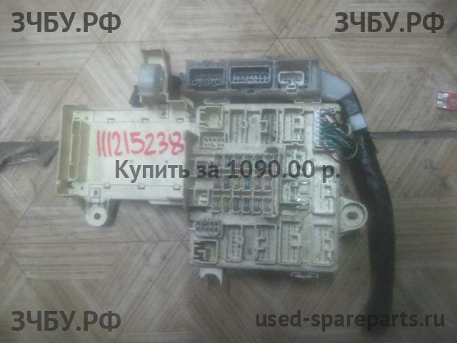 Lexus IS (2) 250/350 Блок предохранителей