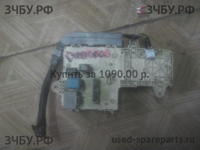 Lexus IS (2) 250/350 Блок предохранителей