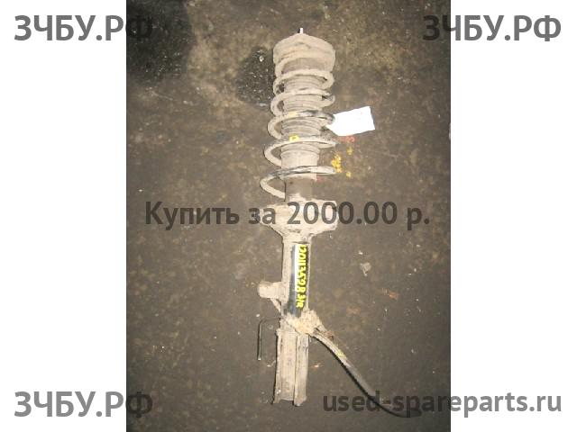 Toyota Avensis 1 Стойка задняя правая (в сборе)
