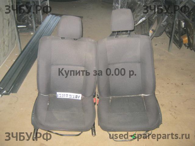 Renault Logan 1 Сиденье