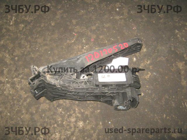 Volkswagen Passat B6 Педаль газа