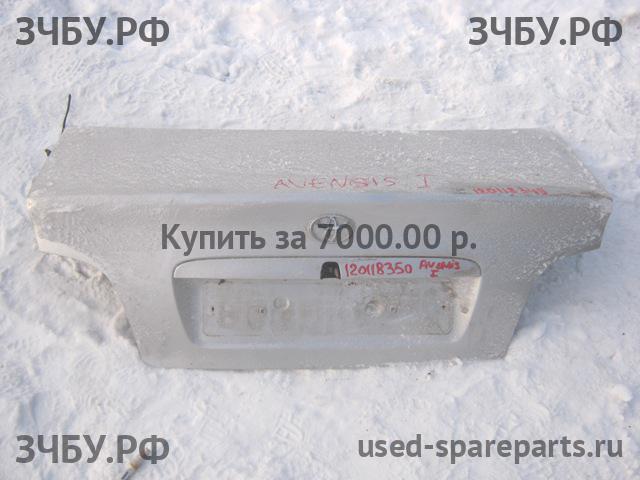Toyota Avensis 1 Крышка багажника