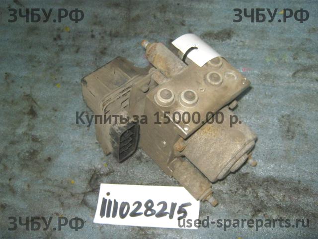 Isuzu NQR 71P Блок ABS (насос)