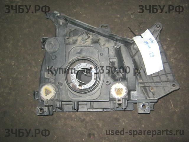 Isuzu NQR 71P Фара левая