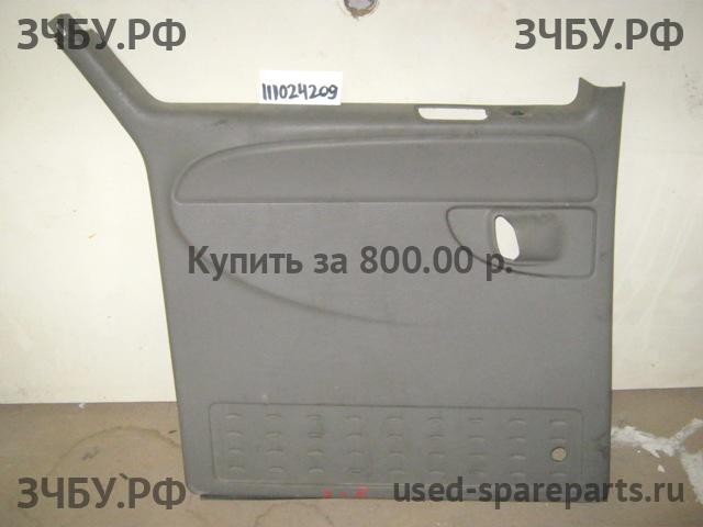 Chrysler Voyager/Caravan 4 Обшивка двери задней левой