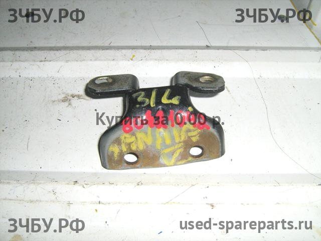 Hyundai Sonata 5 Петля двери