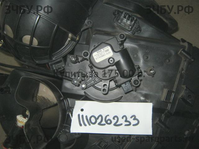 Ford Fusion Моторчик заслонки печки