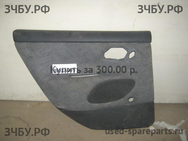 Ford Mondeo 2 Обшивка двери задней левой